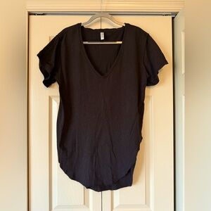 Pebby Forevee v-neck t-shirt